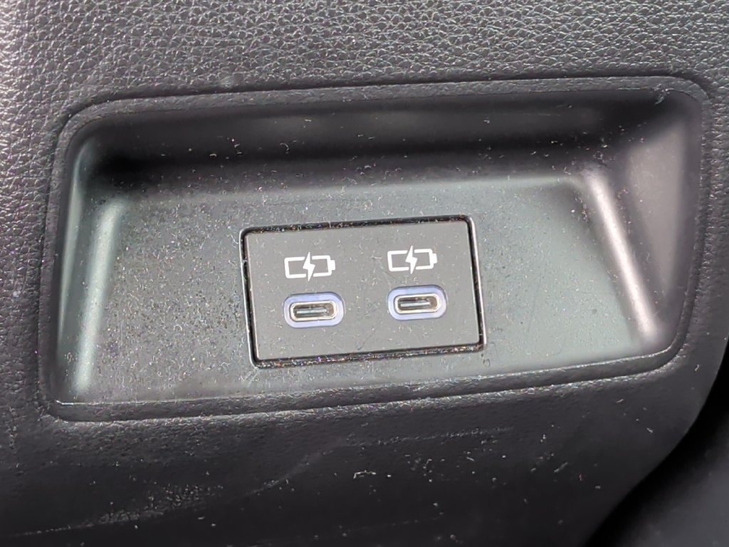 Used 2025 Toyota Corolla LE FWD image 32