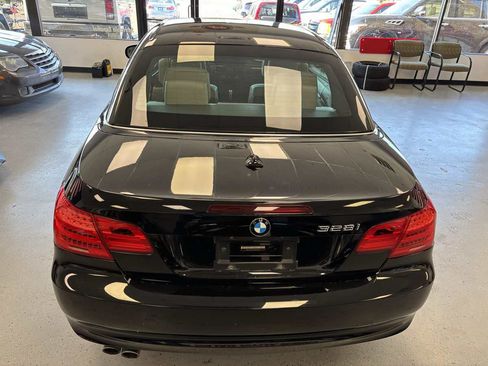 Used 2011 BMW 328i Convertible RWD image 10