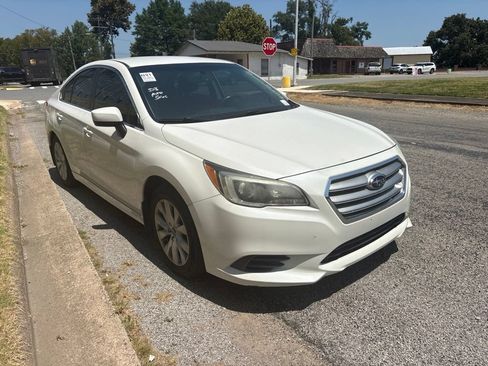 Used 2016 Subaru Legacy 2.5i Premium AWD/4WD image 8