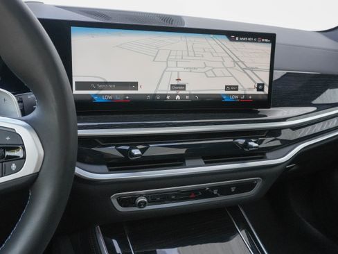 Used 2026 BMW X5 M60i AWD/4WD image 23