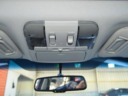 Used 2010 Subaru Outback 2.5i Premium w/ Protection Package 1A image 26