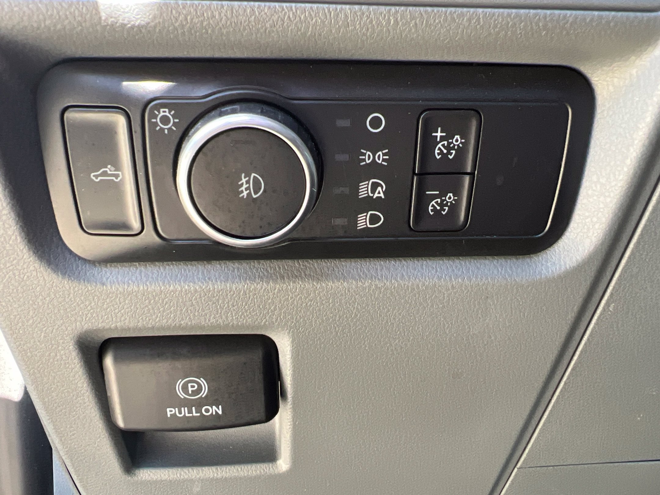 Used 2021 Ford F150 XLT AWD/4WD image 17