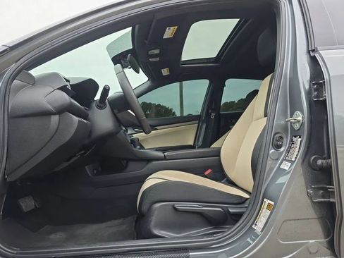 Used 2019 Honda Civic EX image 13
