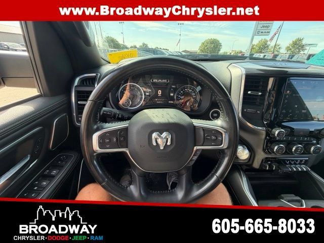 Used 2022 RAM 1500 Laramie AWD/4WD image 14