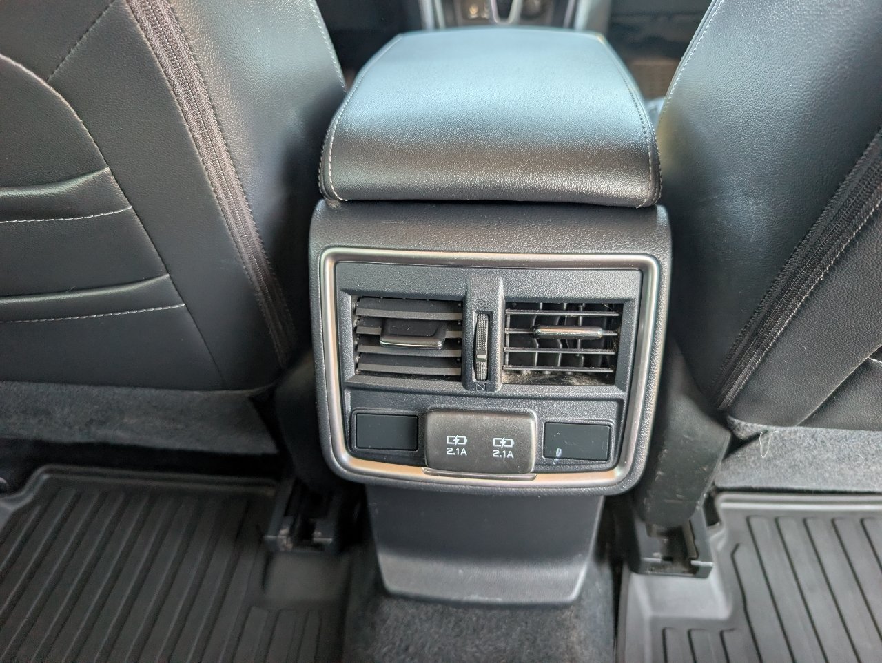 Used 2020 Subaru Forester Limited w/ Popular Package #3 AWD/4WD image 7