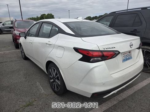 Used 2025 Nissan Versa SV FWD image 2
