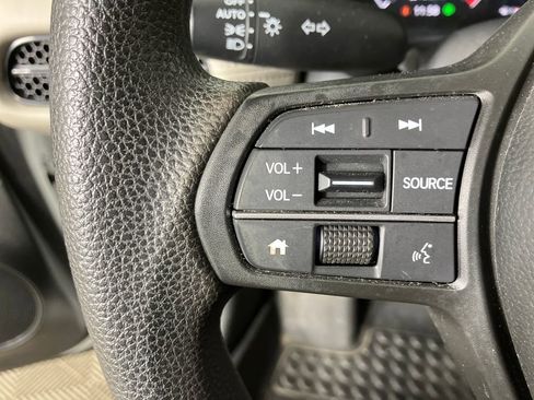 Used 2023 Honda HR-V LX image 16