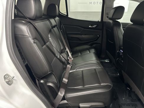 Used 2021 GMC Acadia SLT image 35