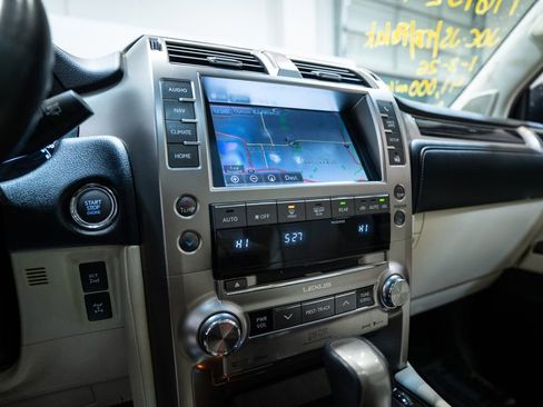 Used 2021 Lexus GX 460 Luxury image 25