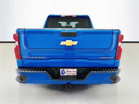 Used 2024 Chevrolet Silverado 1500 Custom image 6