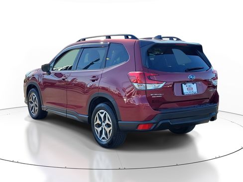 Certified 2024 Subaru Forester Premium AWD/4WD image 4