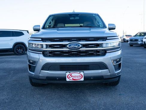 Used 2024 Ford Expedition Limited image 8