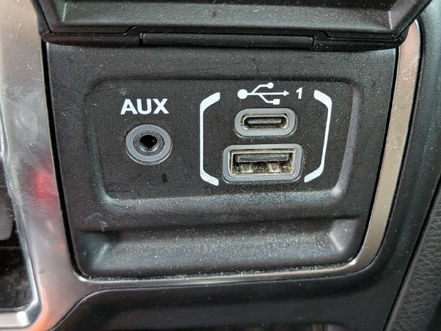 Used 2021 Jeep Wrangler Unlimited Rubicon AWD/4WD image 21