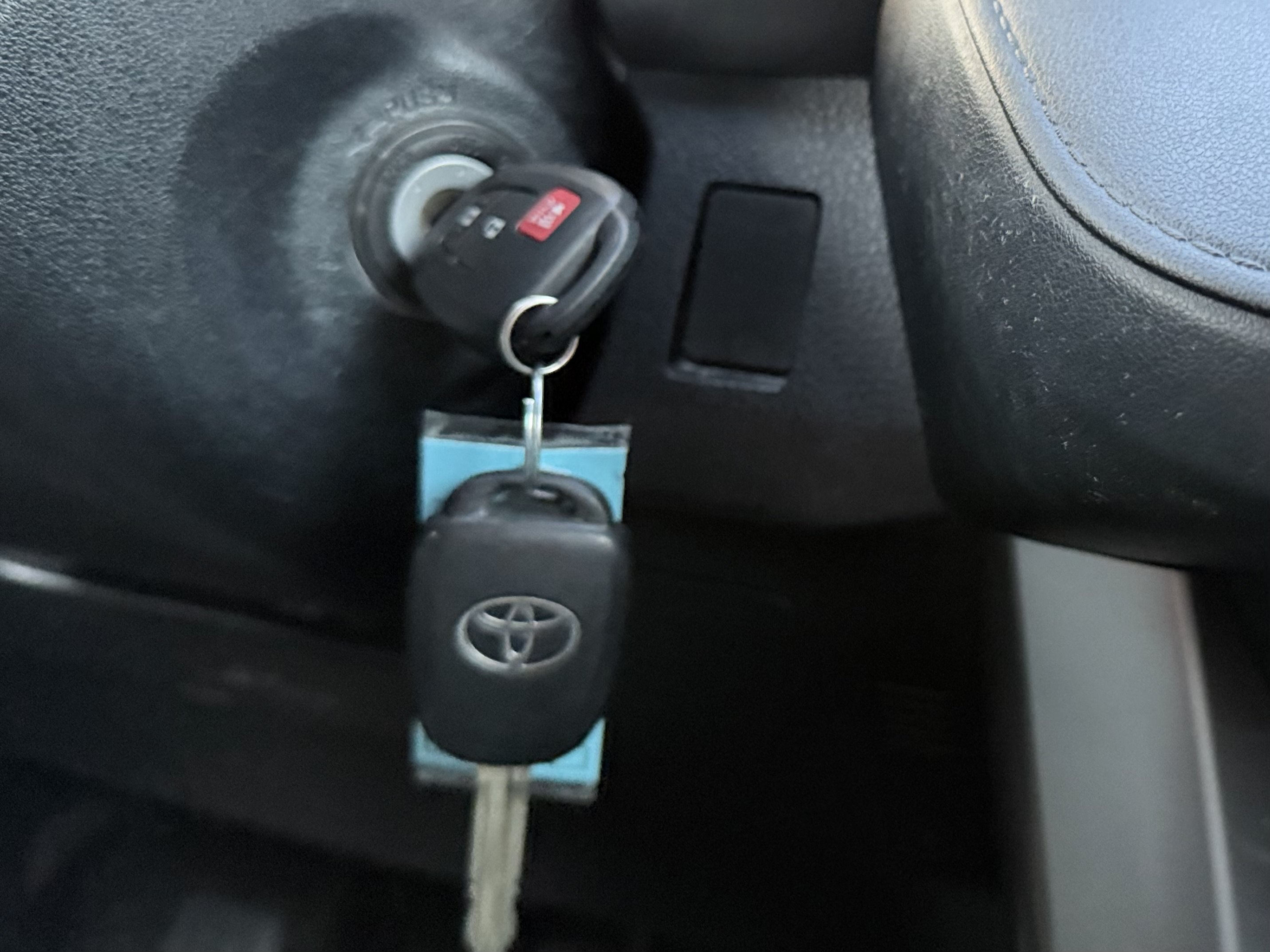 Used 2017 Toyota RAV4 LE w/ Carpet Mat Package FWD image 35