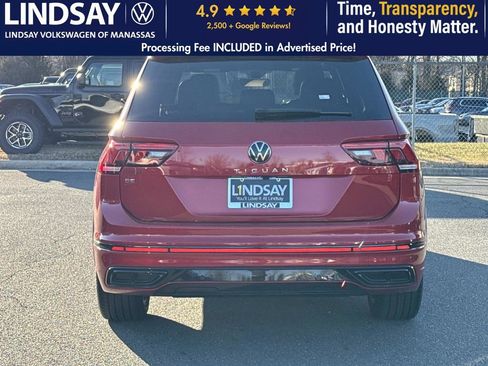 Used 2024 Volkswagen Tiguan SE R-Line image 4