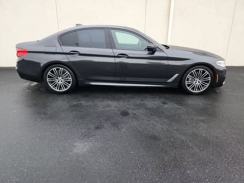 Used 2019 BMW 530i w/ M Sport Package RWD image 3