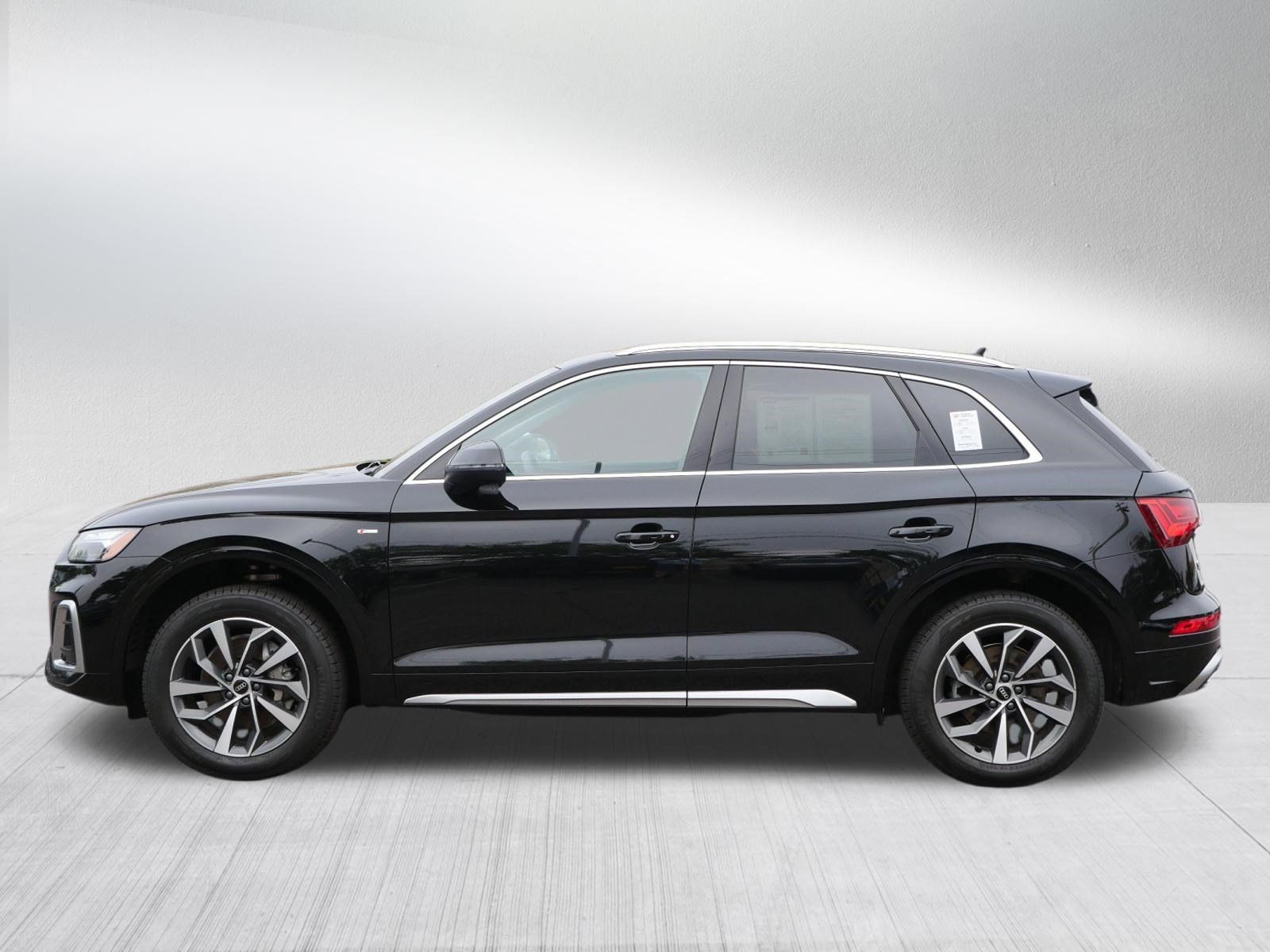 Used 2023 Audi Q5 2.0T Premium w/ Convenience Package AWD/4WD image 4