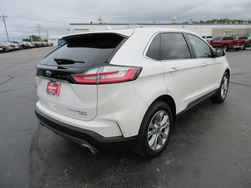 Used 2019 Ford Edge Titanium w/ Equipment Group 301A AWD/4WD image 5