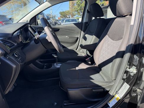 Used 2021 Chevrolet Spark LT image 8