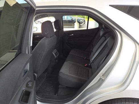Used 2022 Chevrolet Equinox LT AWD/4WD image 21