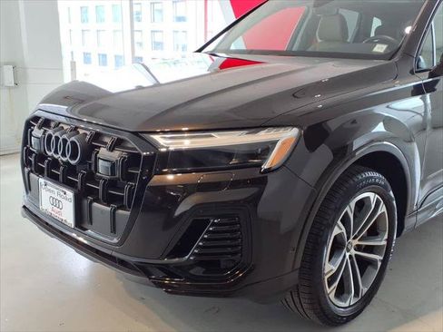 Certified 2026 Audi Q7 3.0T Premium w/ Convenience Plus Package AWD/4WD image 7