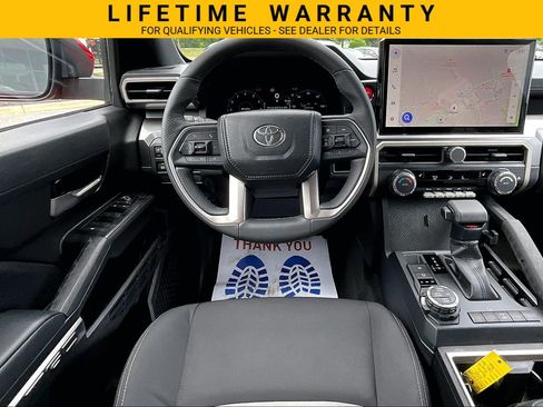 Used 2025 Toyota Tacoma TRD Off-Road AWD/4WD image 5