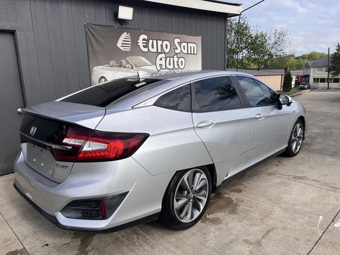 Used 2018 Honda Clarity Plug-In Hybrid image 7