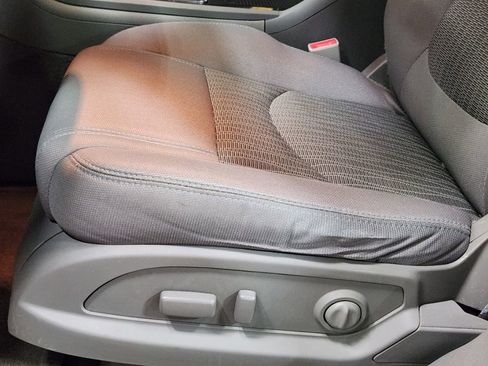 Used 2017 Chevrolet Traverse LT FWD image 43