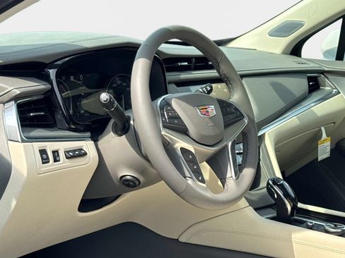 New 2026 Cadillac XT5 Premium Luxury w/ Driver Assist Package AWD/4WD image 25
