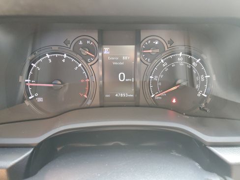 Used 2022 Toyota 4Runner SR5 image 27