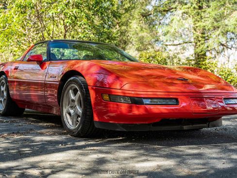 Used 1994 Chevrolet Corvette ZR1 image 12