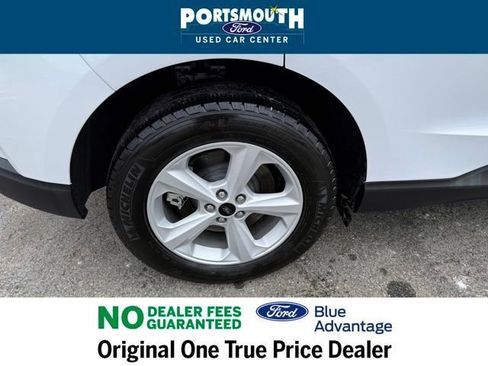 Used 2023 Ford Edge SE image 25