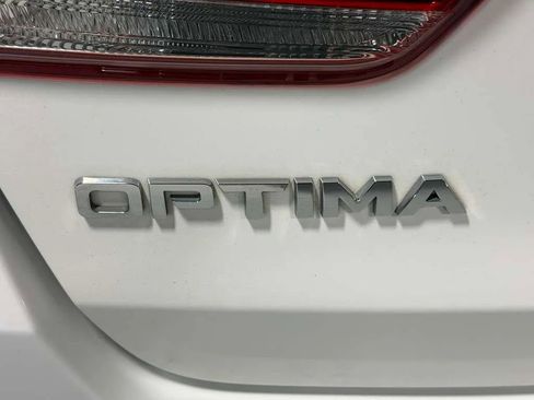 Used 2018 Kia Optima EX w/ Technology Package FWD image 12