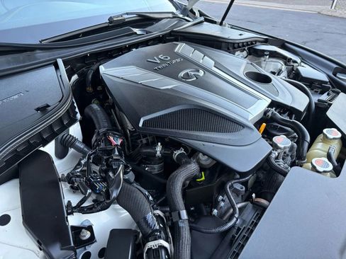 Used 2018 INFINITI Q60 3.0t Luxe image 30