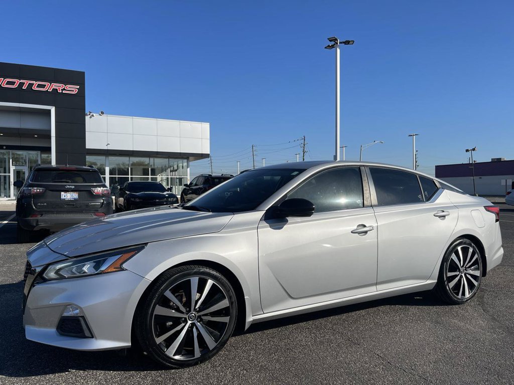 Used 2019 Nissan Altima 2.5 SR w/ SR Premium Package FWD image 7