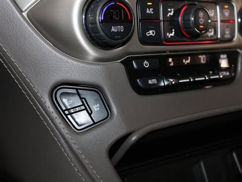 Used 2016 GMC Yukon Denali w/ Open Road Package image 24