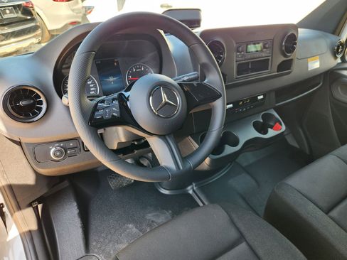 New 2026 Mercedes-Benz Sprinter 2500 image 2