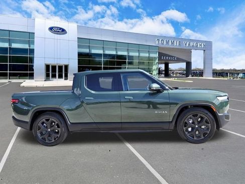 Used 2025 Rivian R1T Adventure AWD/4WD image 5