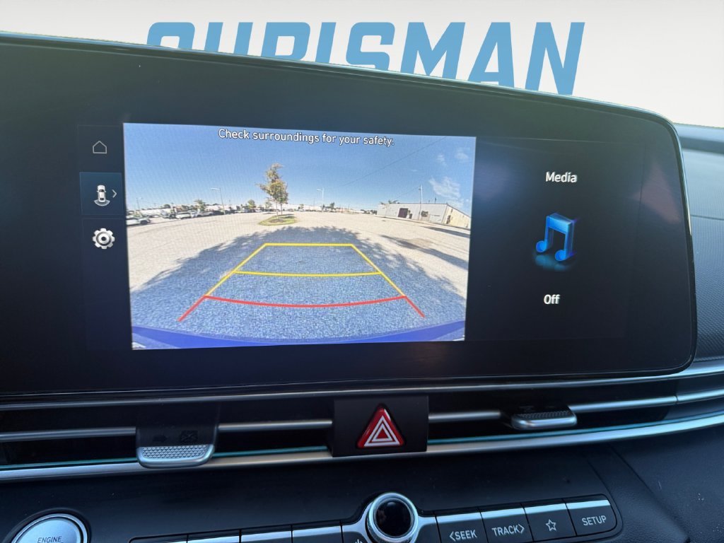 Used 2024 Hyundai Elantra SEL FWD image 18