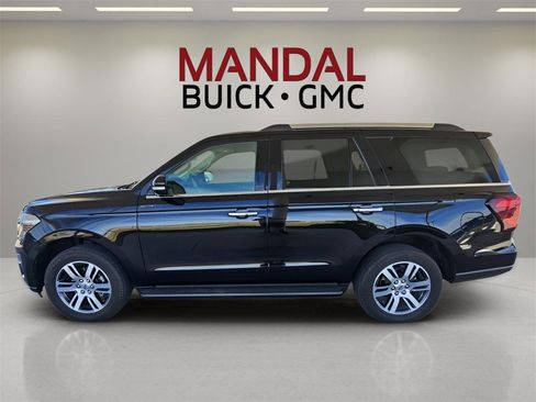 Used 2024 Ford Expedition Limited image 9