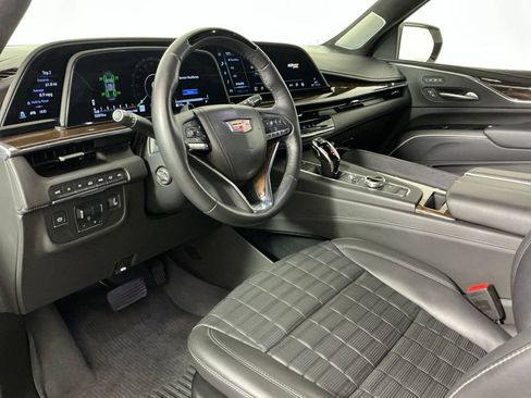 Used 2023 Cadillac Escalade Sport Platinum w/ LPO, ONYX Package AWD/4WD image 20