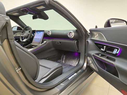 Used 2023 Mercedes-Benz SL 63 AMG 4MATIC image 21