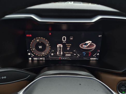 Used 2024 GMC Canyon AT4 w/ Canyon Safety Plus Package image 21