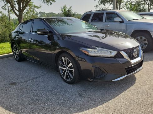 Used 2020 Nissan Maxima 3.5 SV w/ Floor Mat Group FWD image 2