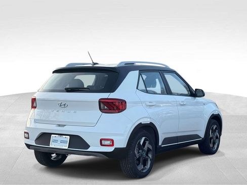 New 2026 Hyundai Venue SEL image 4