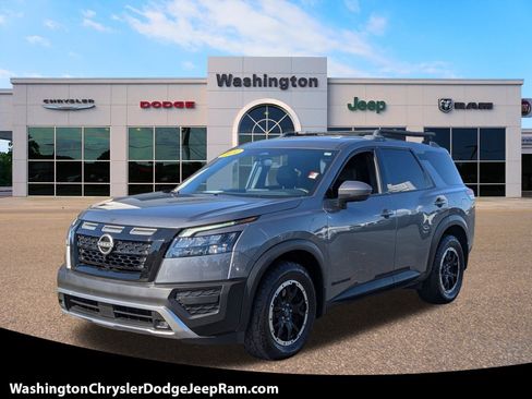 Used 2024 Nissan Pathfinder Rock Creek image 1
