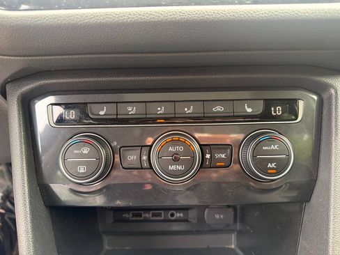 Used 2019 Volkswagen Tiguan SEL R-Line FWD image 20