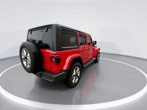 Used 2019 Jeep Wrangler Unlimited Sahara w/ Safety Group image 8