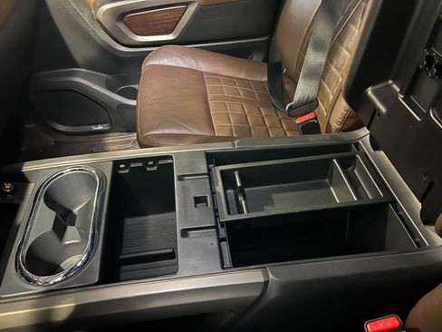 Used 2021 Nissan Titan Platinum Reserve w/ Moonroof Package image 20