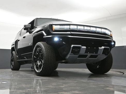 Certified 2026 GMC Hummer EV SUV AWD/4WD image 30